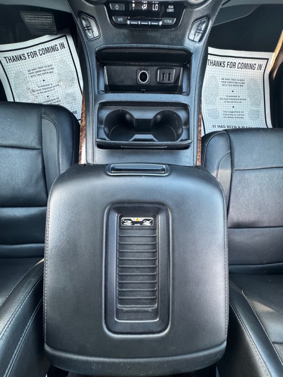 2017 Chevrolet Suburban Image 24