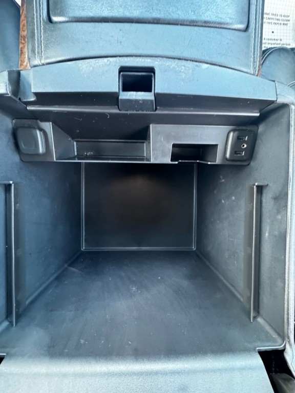 2017 Chevrolet Suburban Image 25