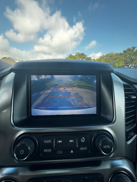 2017 Chevrolet Suburban Image 29