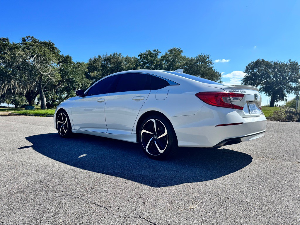 2019 Honda Accord Image 3