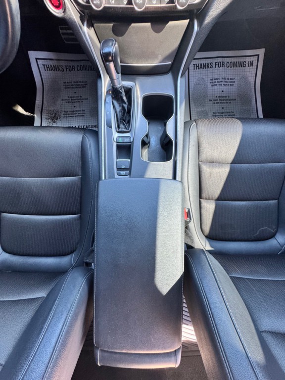 2019 Honda Accord Image 22