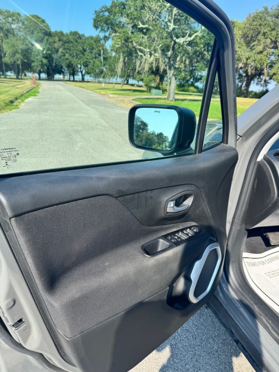 2020 Jeep Renegade Image 9
