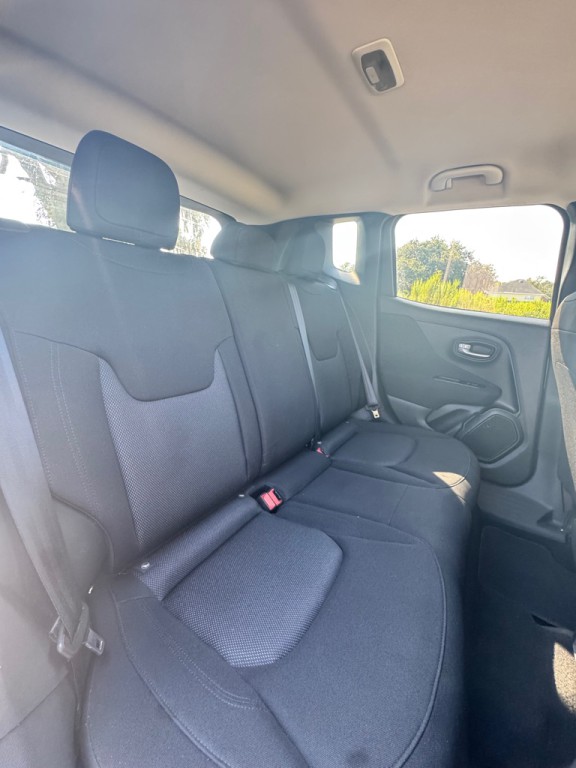 2020 Jeep Renegade Image 16