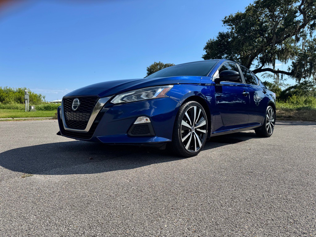 2021 Nissan Altima Image 1