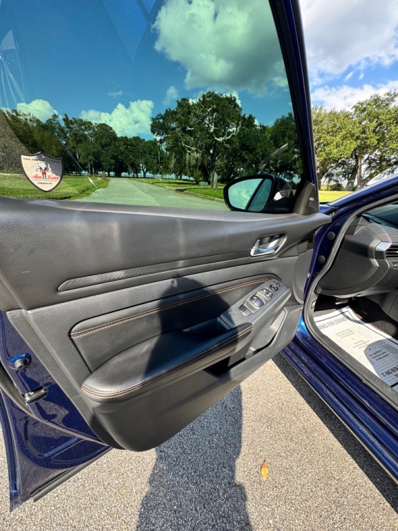 2021 Nissan Altima Image 9