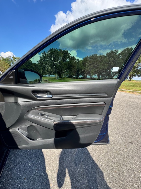 2021 Nissan Altima Image 13