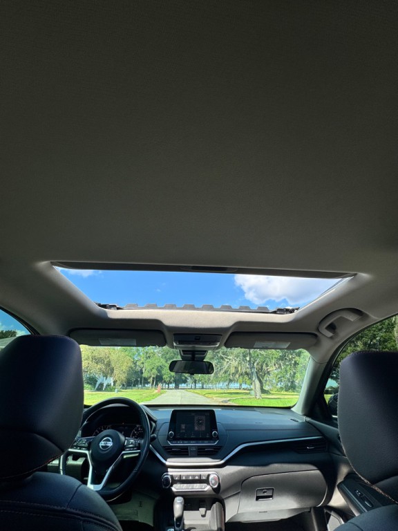 2021 Nissan Altima Image 26