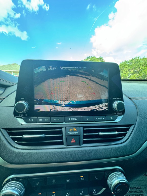 2021 Nissan Altima Image 28