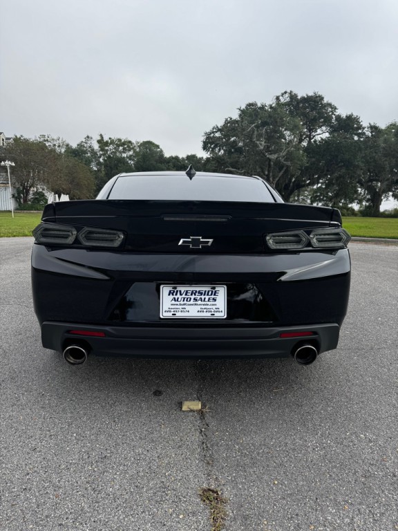 2017 Chevrolet Camaro Image 4