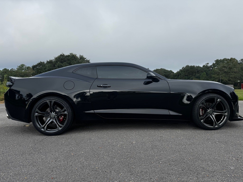 2017 Chevrolet Camaro Image 6