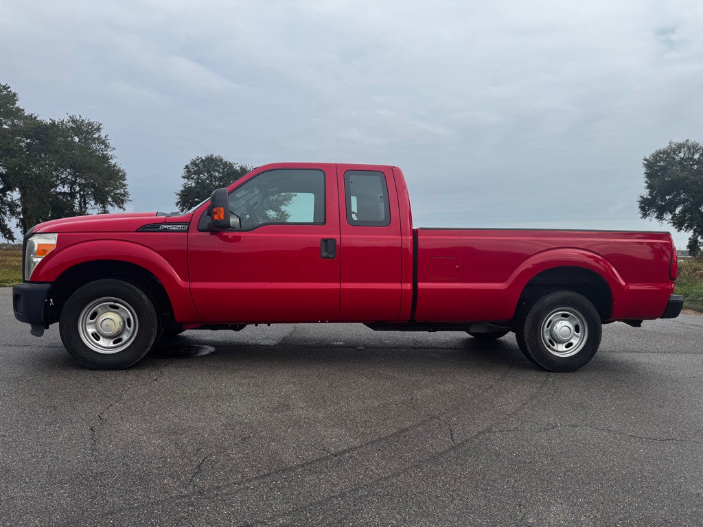 2015 Ford F-250 Image 2