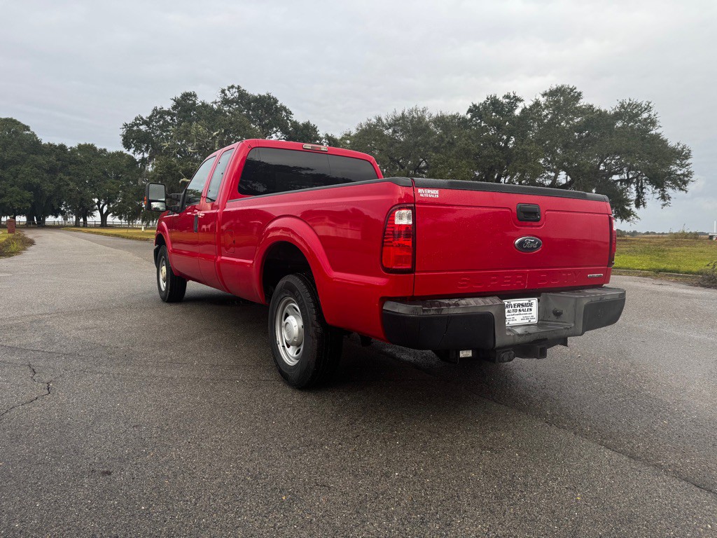 2015 Ford F-250 Image 3