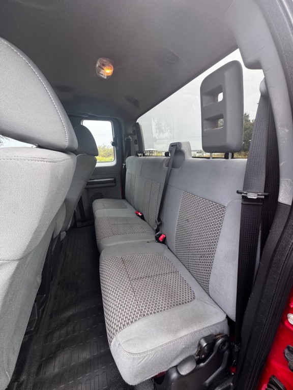 2015 Ford F-250 Image 12