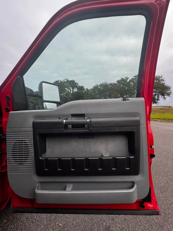 2015 Ford F-250 Image 13