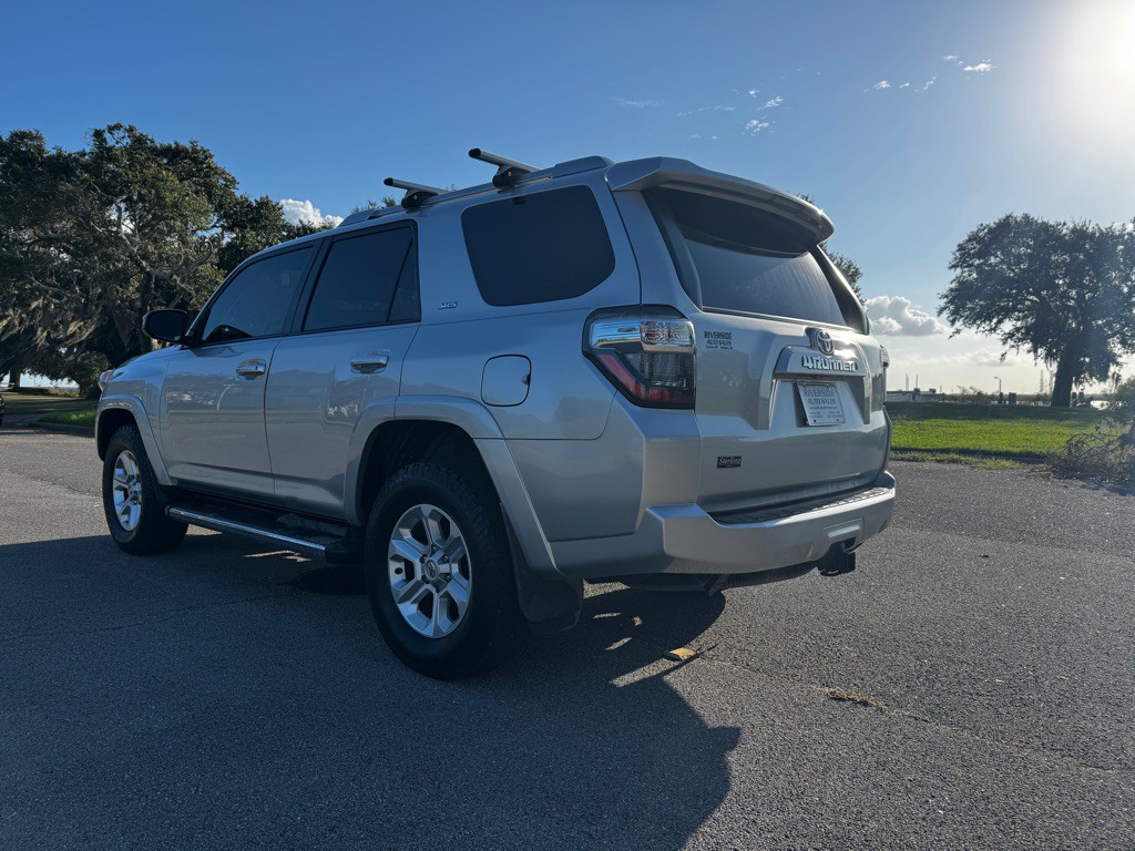2018 Toyota 4Runner Image 3