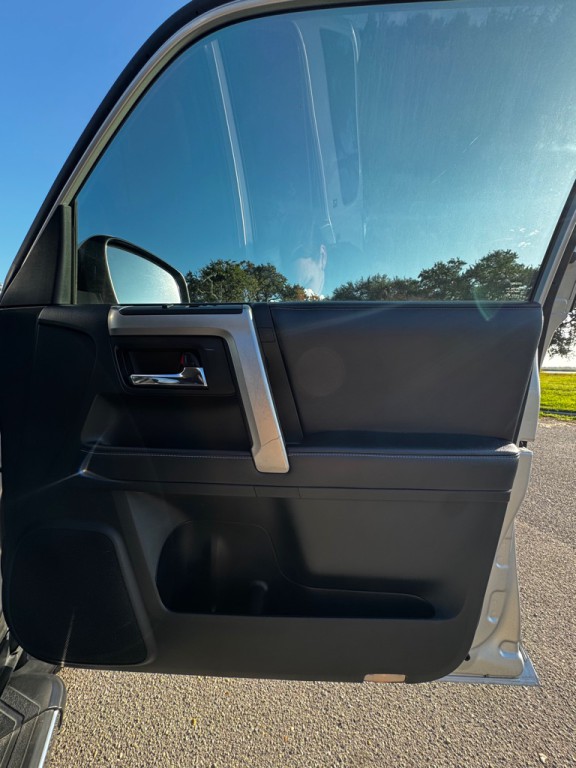 2018 Toyota 4Runner Image 13