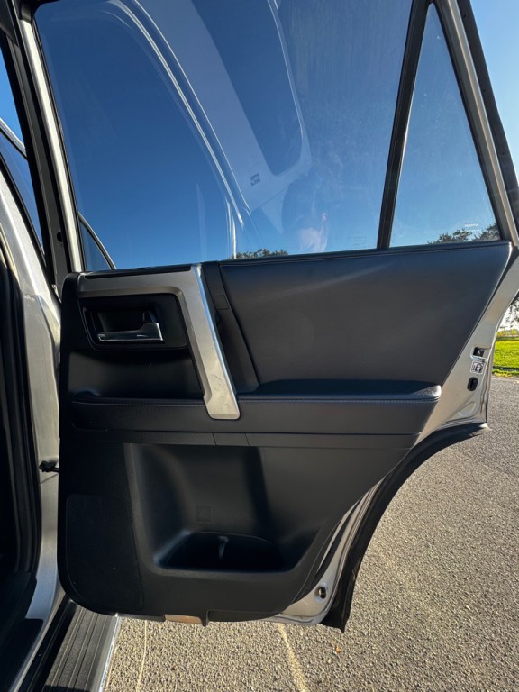2018 Toyota 4Runner Image 15