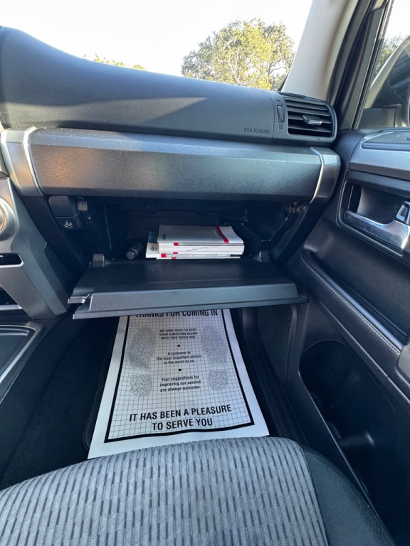 2018 Toyota 4Runner Image 27