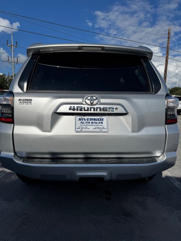 2018 Toyota 4Runner Image 4