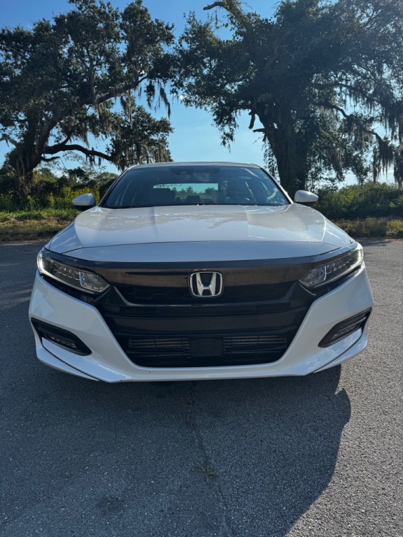 2018 Honda Accord Image 8