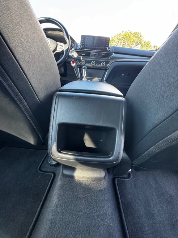 2018 Honda Accord Image 17