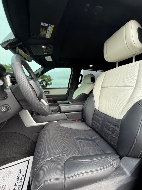 2025 Toyota Sequoia Image 11