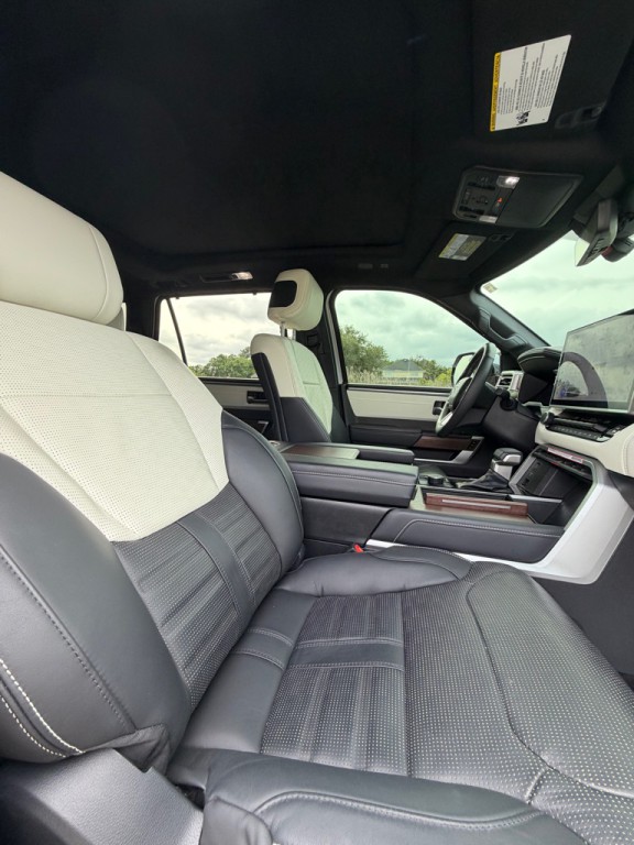 2025 Toyota Sequoia Image 17