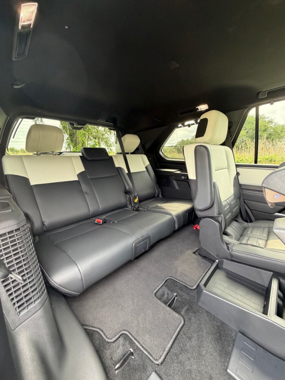 2025 Toyota Sequoia Image 21