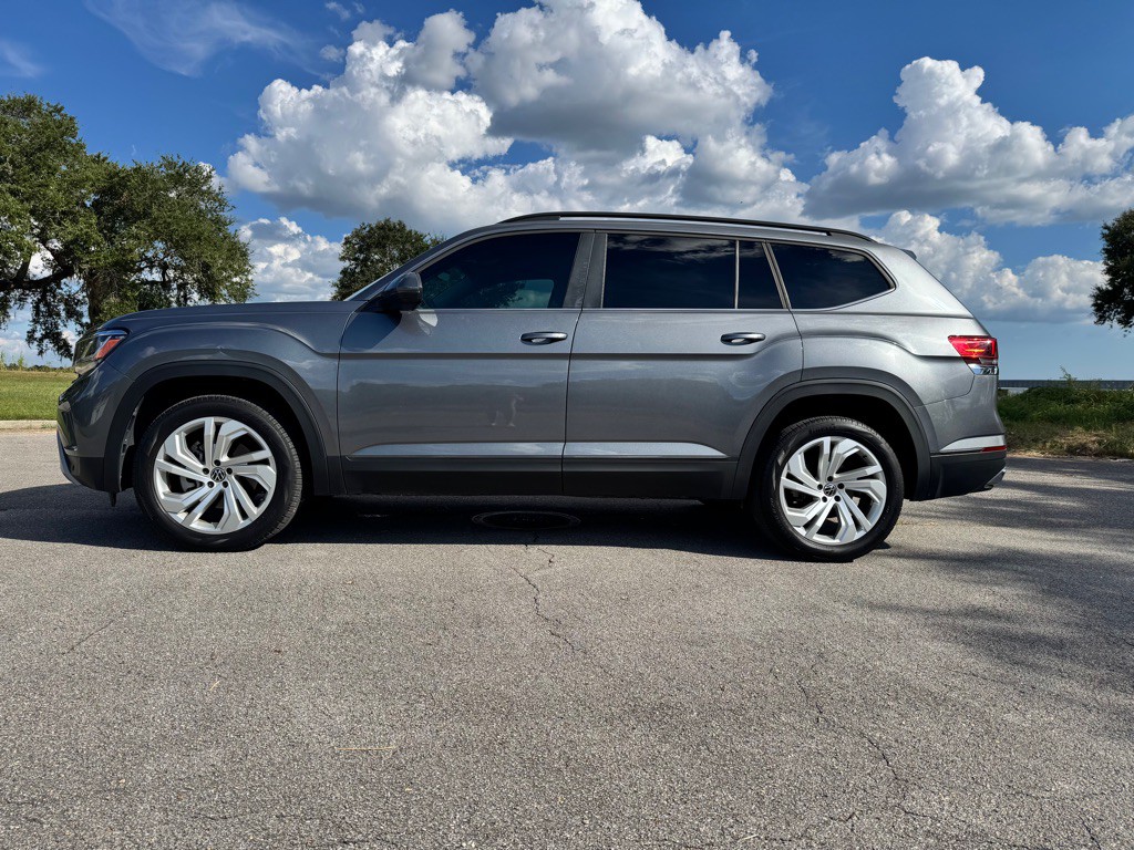2021 Volkswagen Atlas Image 2