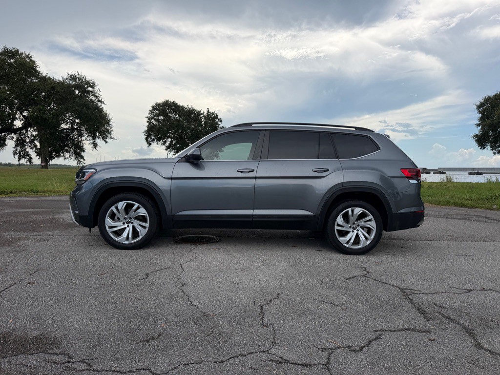 2021 Volkswagen Atlas Image 2