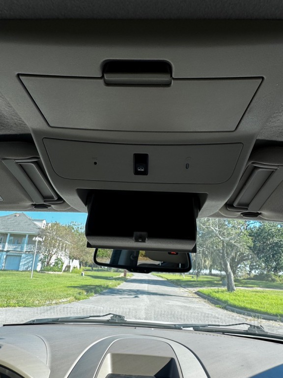 2011 Nissan Titan Image 27