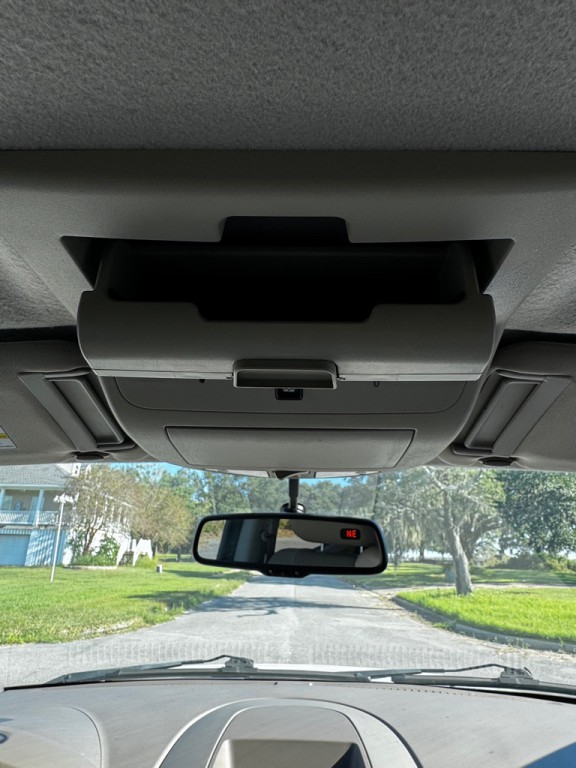 2011 Nissan Titan Image 28