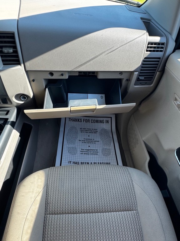 2011 Nissan Titan Image 29