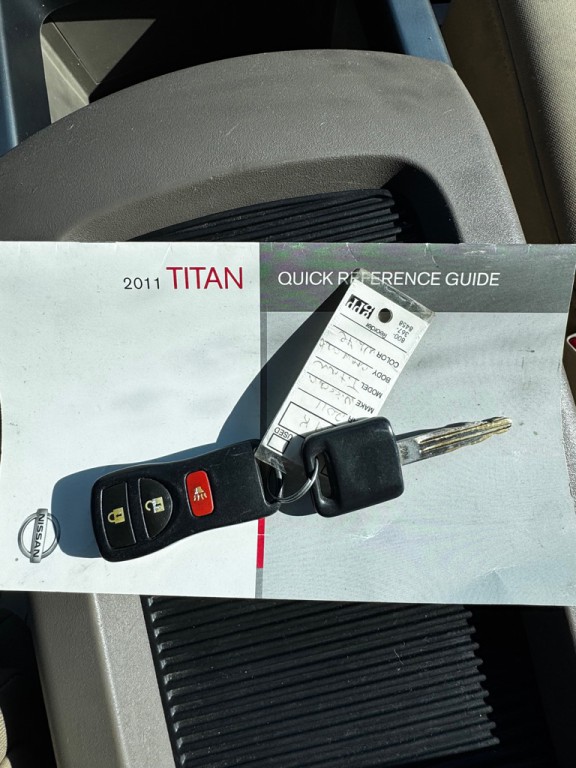 2011 Nissan Titan Image 30