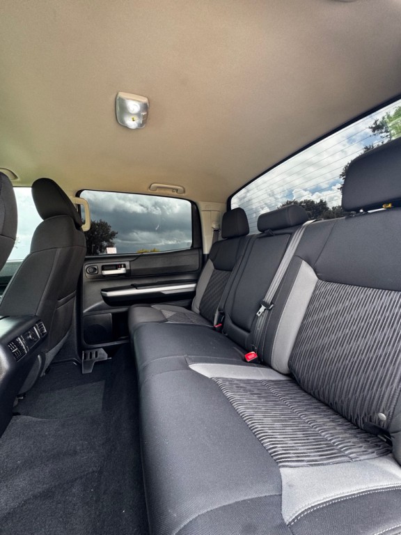 2017 Toyota Tundra Image 12