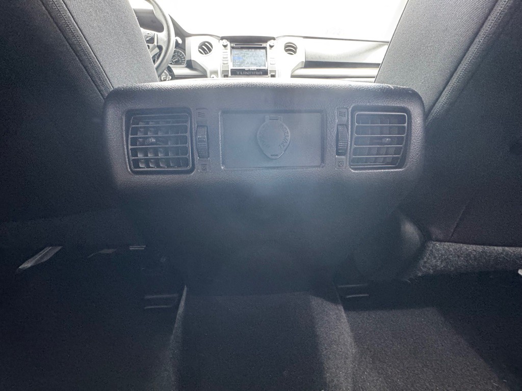 2017 Toyota Tundra Image 17