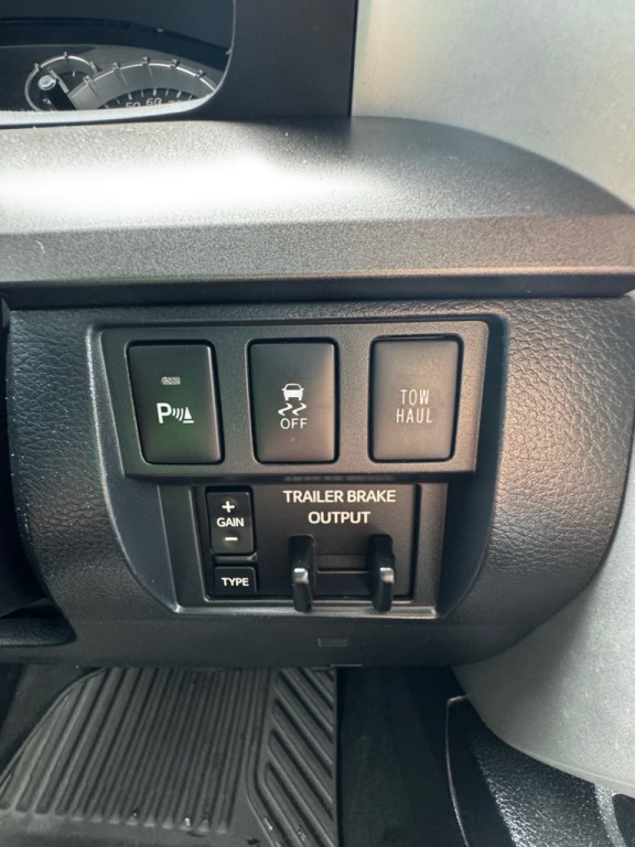 2017 Toyota Tundra Image 20