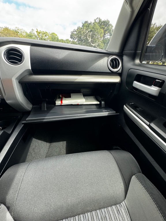 2017 Toyota Tundra Image 27