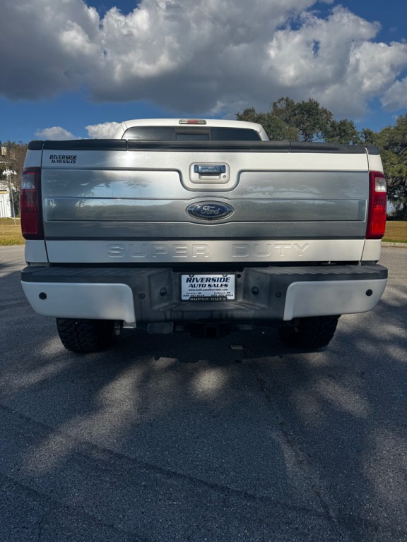 2015 Ford F-250 Image 4