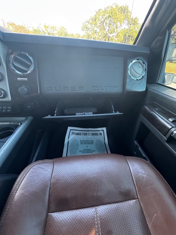 2015 Ford F-250 Image 29