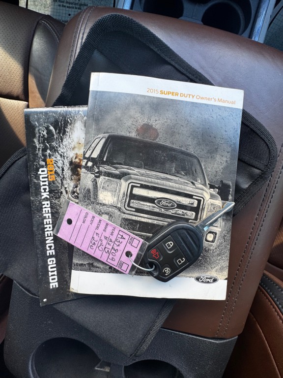 2015 Ford F-250 Image 31