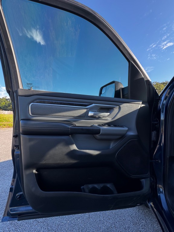 2021 RAM 1500 Image 9