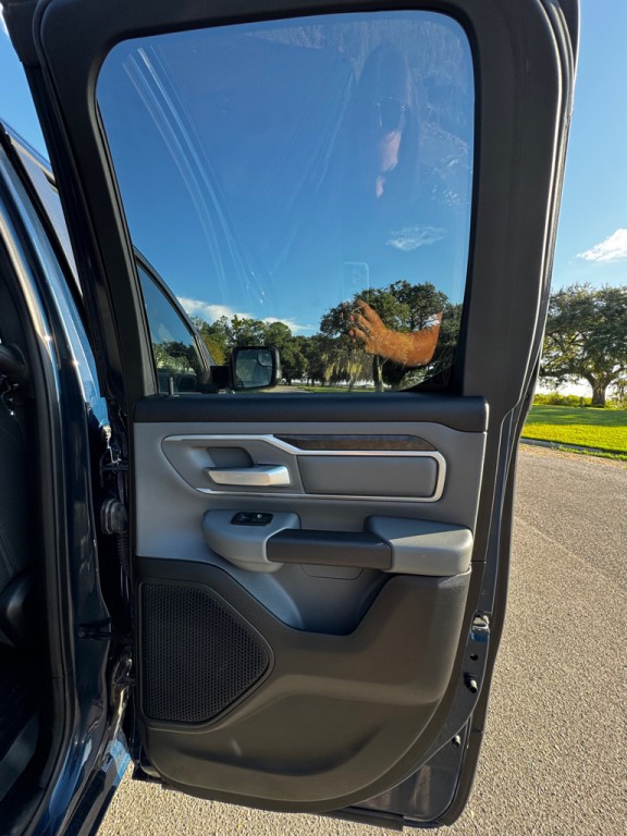 2021 RAM 1500 Image 17