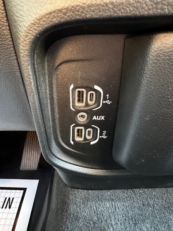 2021 RAM 1500 Image 23