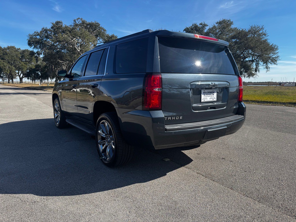 2019 Chevrolet Tahoe Image 3