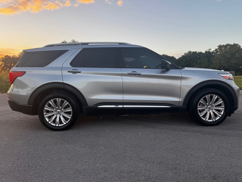 2021 Ford Explorer Image 6