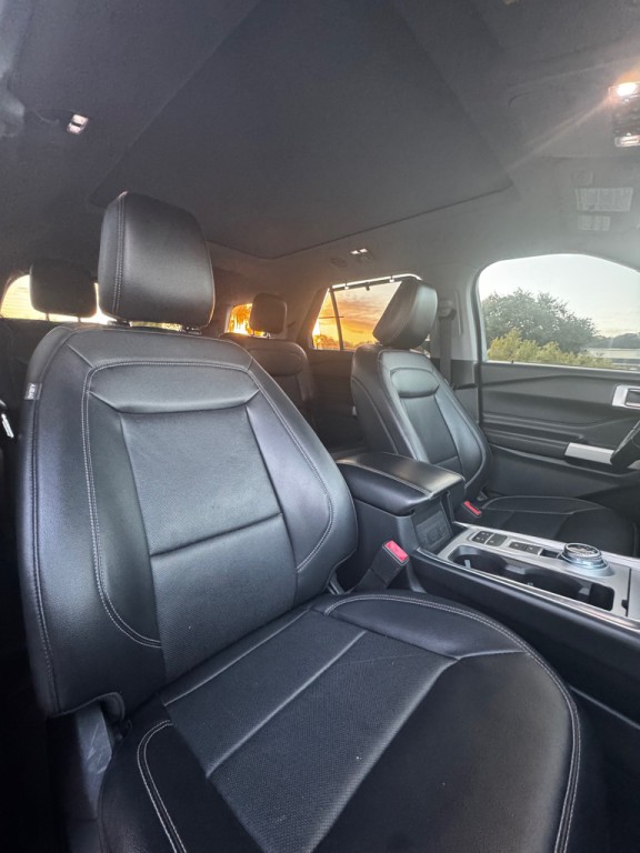 2021 Ford Explorer Image 14