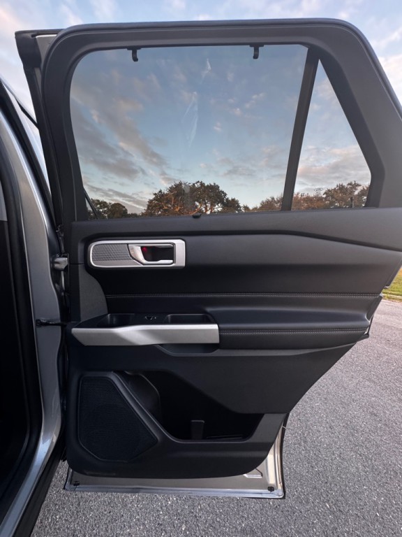 2021 Ford Explorer Image 15