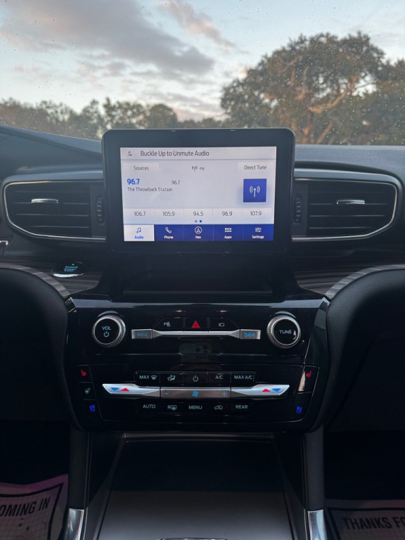 2021 Ford Explorer Image 24