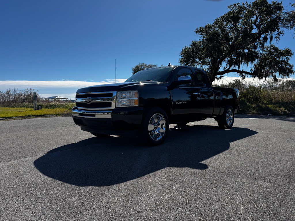 2009 Chevrolet Silverado 1500 Image 1
